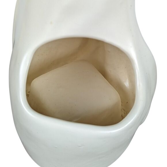 Vintage Madonna Ceramic Music Box Planter: Religious Figurine, 9" - Picture 4 of 8